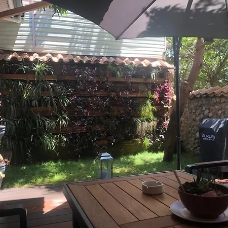 Kaleici Muestakil Kisiye Oezel Bahceli Muestakil * Αττάλεια