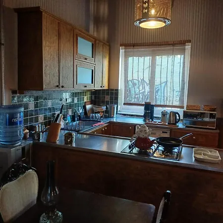 Kaleici Muestakil Kisiye Oezel Bahceli Muestakil *