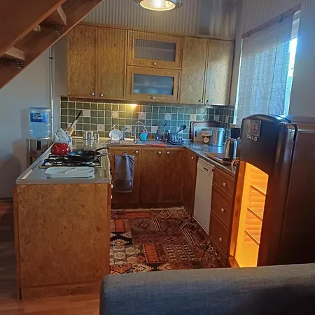 Villa Kaleici Muestakil Kisiye Oezel Bahceli Muestakil *