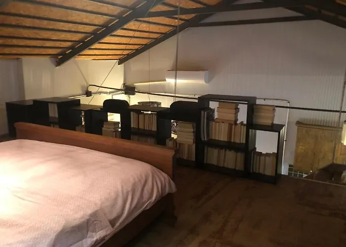 Kaleici Muestakil Kisiye Oezel Bahceli Muestakil Villa Antalya
