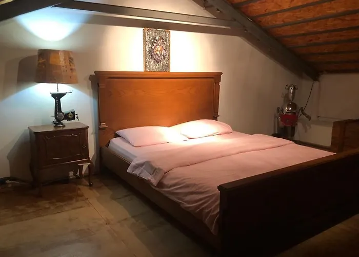 Villa Kaleici Muestakil Kisiye Oezel Bahceli Muestakil