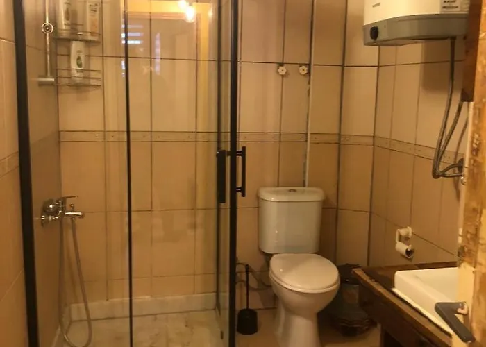 Kaleici Muestakil Kisiye Oezel Bahceli Muestakil Villa Antalya