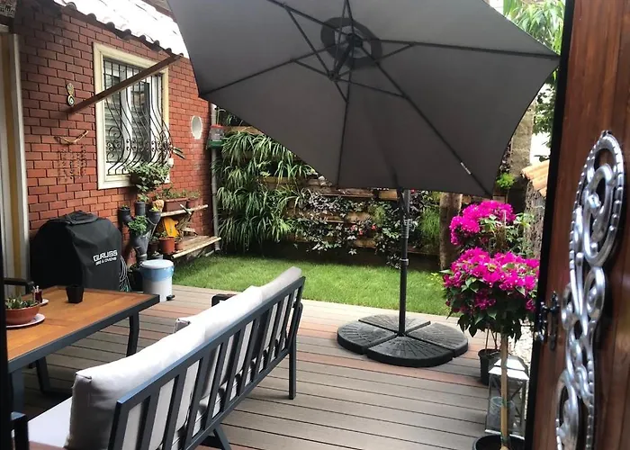 Villa Kaleici Muestakil Kisiye Oezel Bahceli Muestakil