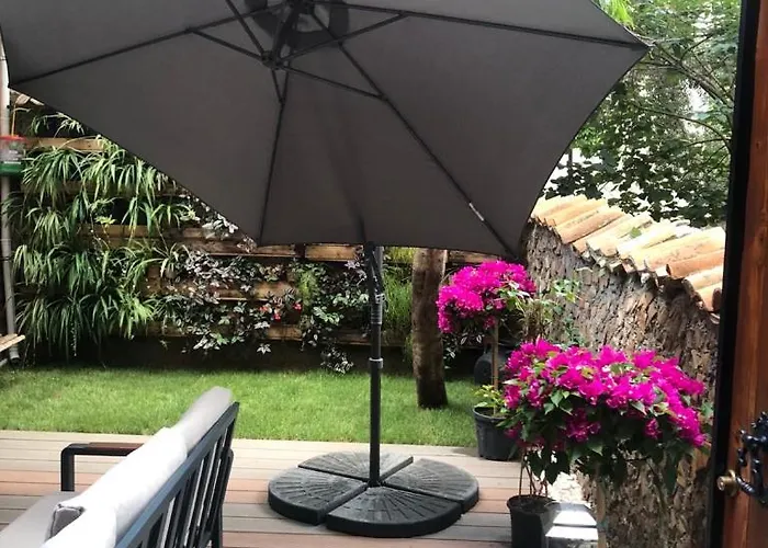 Villa Kaleici Muestakil Kisiye Oezel Bahceli Muestakil