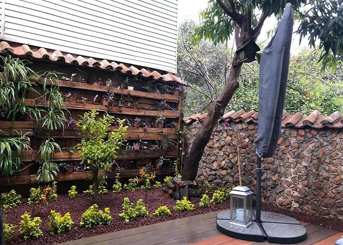 Kaleici Muestakil Kisiye Oezel Bahceli Muestakil Villa Antalya