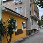Kaleici Muestakil Kisiye Oezel Bahceli Muestakil *