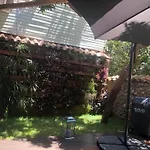 Kaleici Muestakil Kisiye Oezel Bahceli Muestakil * Αττάλεια