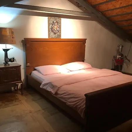 Vilă Kaleici Muestakil Kisiye Oezel Bahceli Muestakil